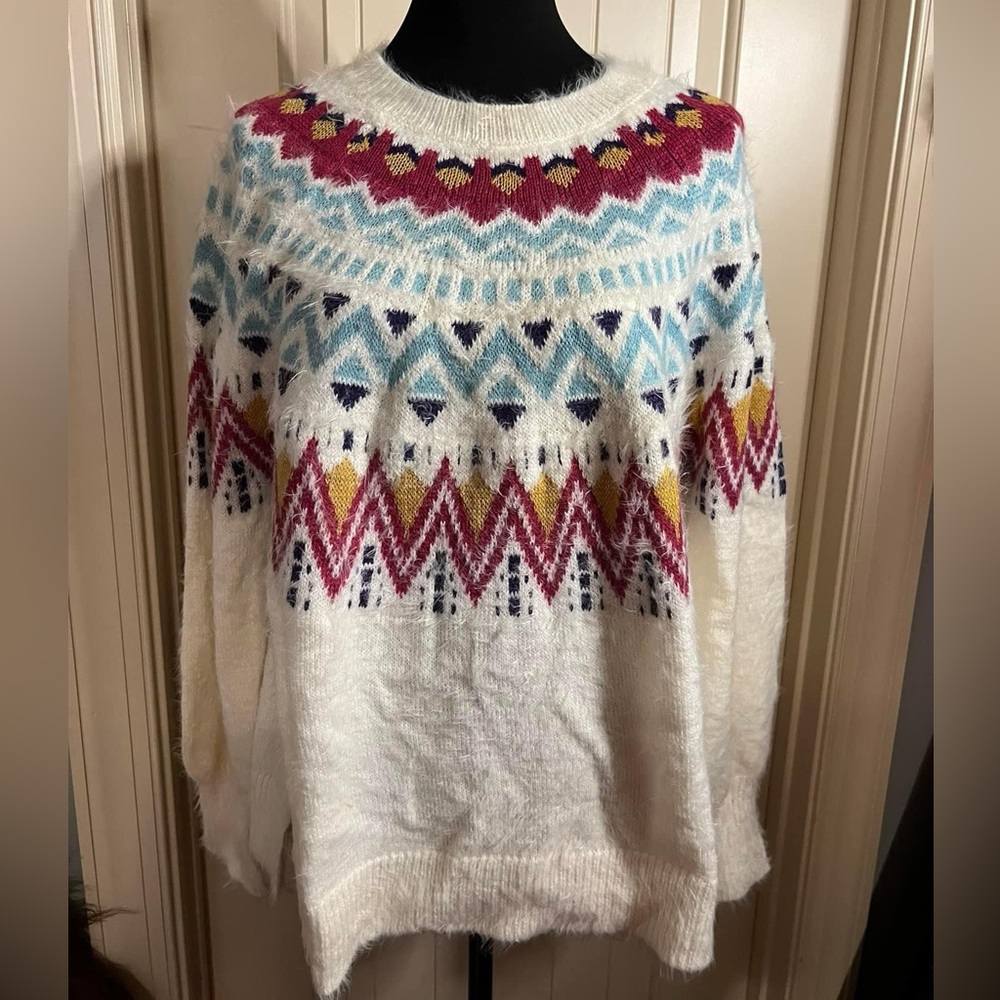 EUC- Time & Tru- size L furry sweater